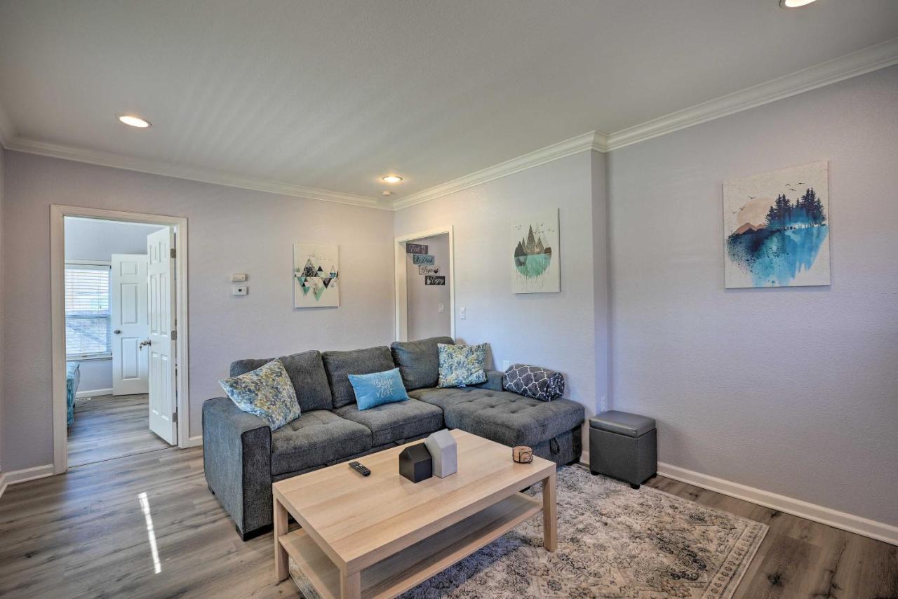 Pet-friendly About 5 To Downtown! Sacramento