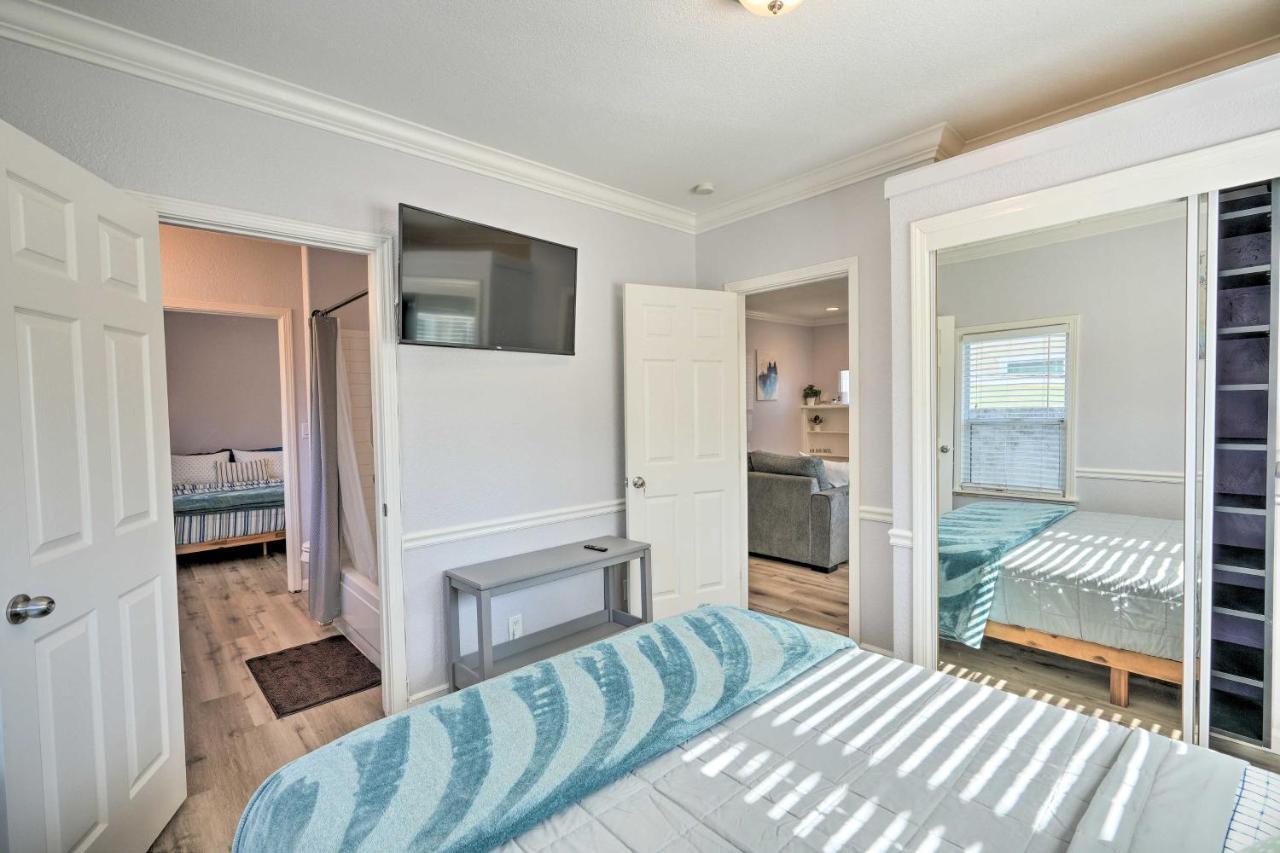 Holiday home Pet-friendly About 5 To Downtown! Sacramento