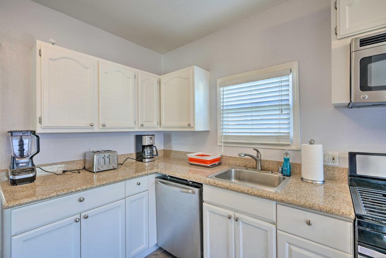Pet-friendly About 5 To Downtown! *