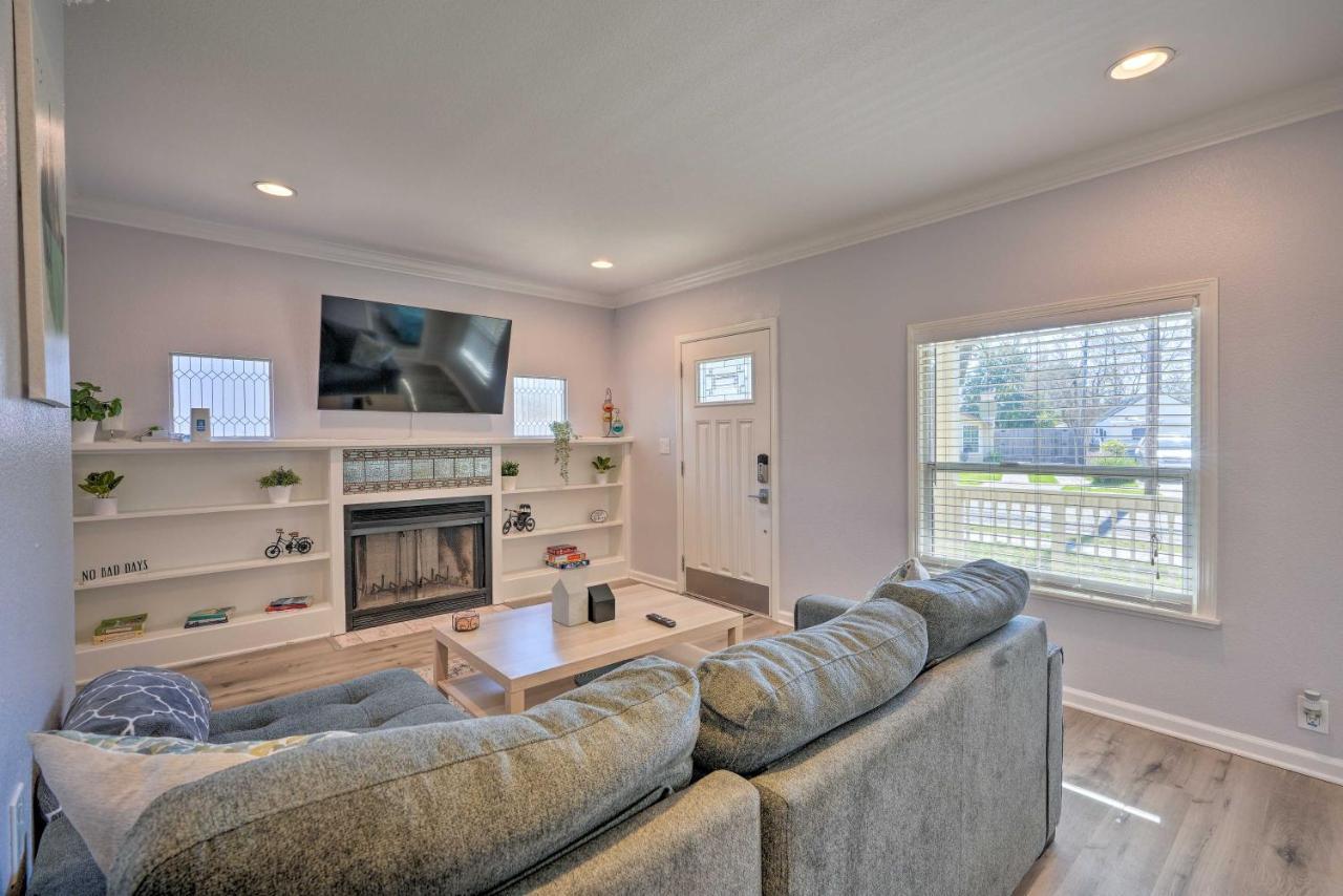 Pet-friendly About 5 To Downtown! *